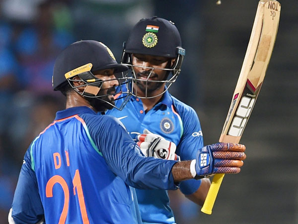 ధోనితో కలిసి భారత్‌కు విజయాన్ని అందించిన కార్తీక్