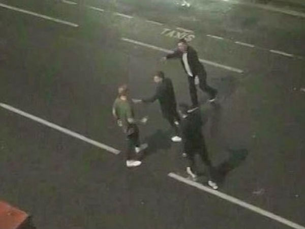 బెన్ స్టోక్స్ పిడిగుద్దులు 