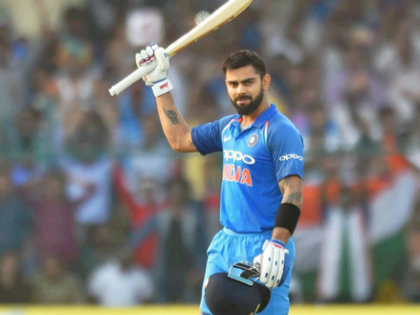  డ్రెస్సింగ్ రూమ్‌లో మొబైల్ ఫోన్లు నిషేధం