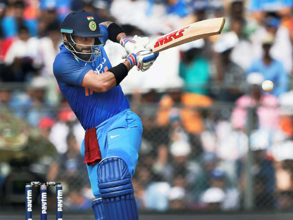 11 పరుగుల దూరంలో