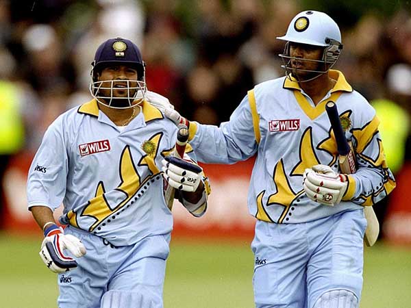 సచిన్ వెళ్లి డోర్‌ తీయగా భార్య అంజలి కనిపించింది