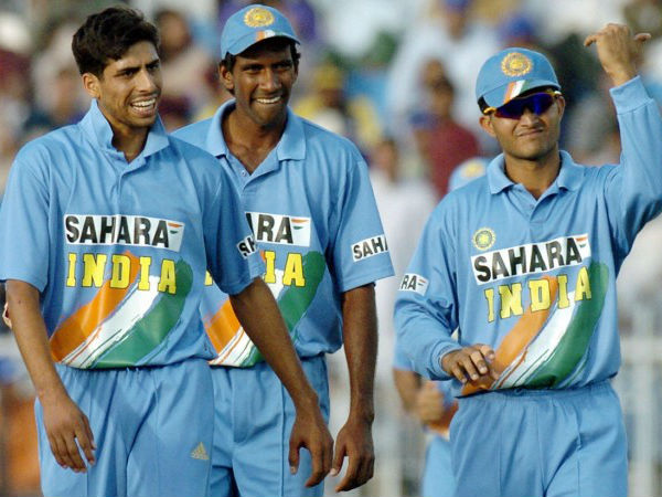  చివరి ఓవర్‌ను ఎవరికి ఇవ్వాలనే సందిగ్ధంలో గంగూలీ