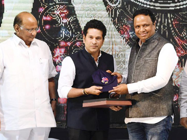  డబుల్ సెంచరీ సాధించాను