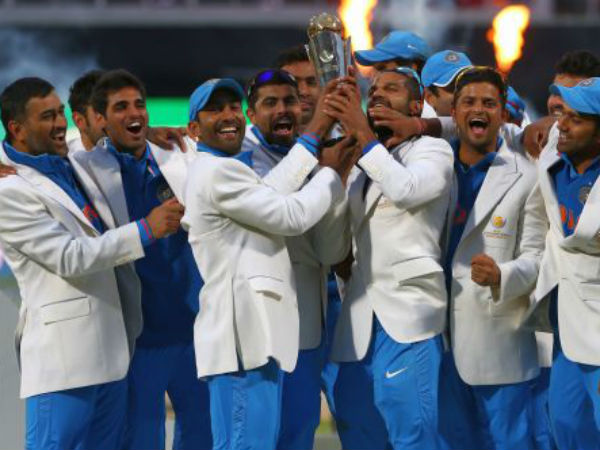  ధోని సాంప్రదాయాన్ని కొనసాగిస్తున్న కోహ్లీ