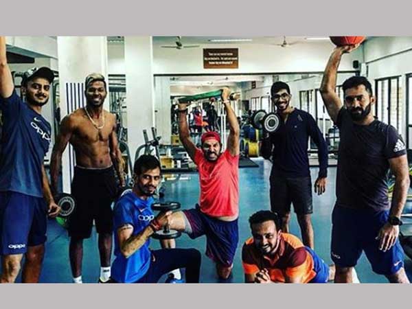  శ్రీలంతో జరిగే మూడు వన్డేల సిరిస్‌కు అందుబాటులో