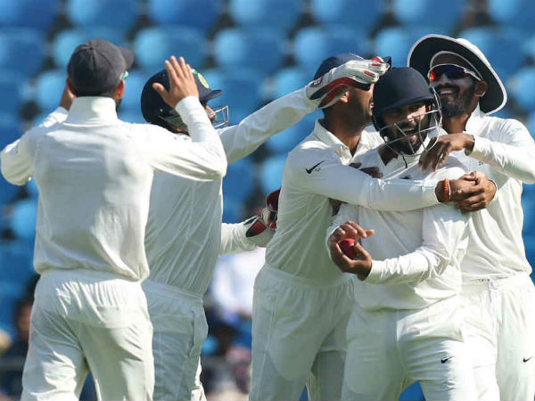 పుజారాపై కోహ్లీ ప్రశంసలు