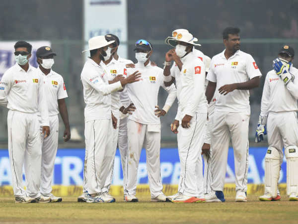  పెవిలియన్‌కు వెళ్లిపోయిన లక్మల్