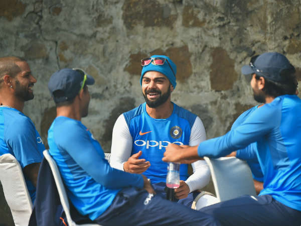 టెస్టుల్లో కోహ్లీసేన ప్రపంచ రికార్డు