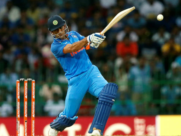 Dwayne Johnson tries to understand cricket: Watch how The Rock performed