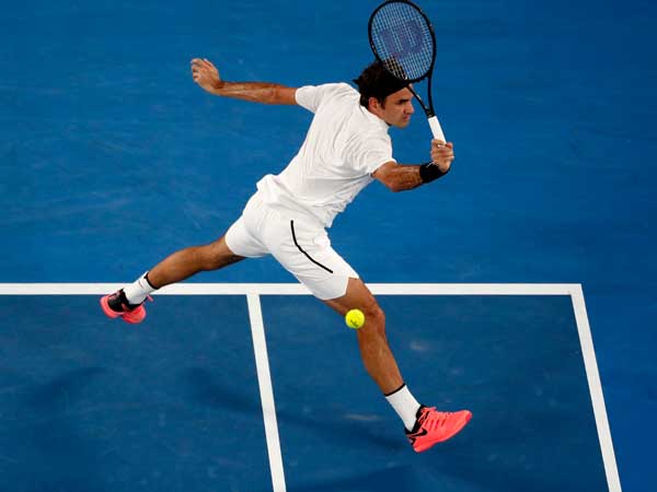 గాయంతో పోటీ నుంచి తప్పుకుని: