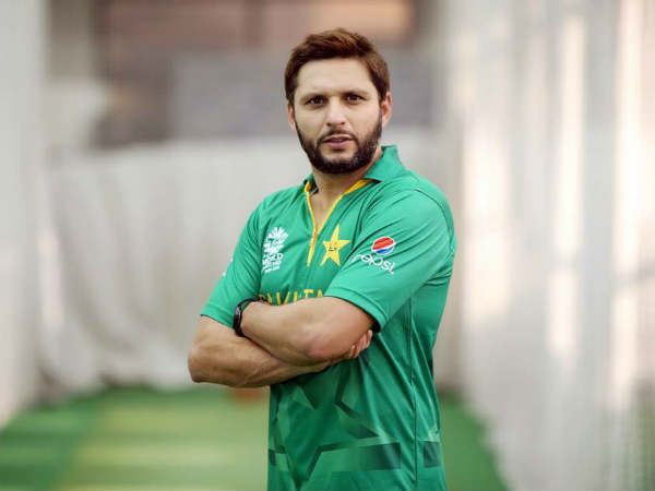  ఐస్ క్రికెట్ ఛాలెంజ్: