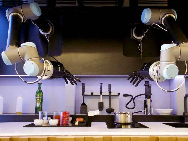  మనుషులకు బదులుగా: