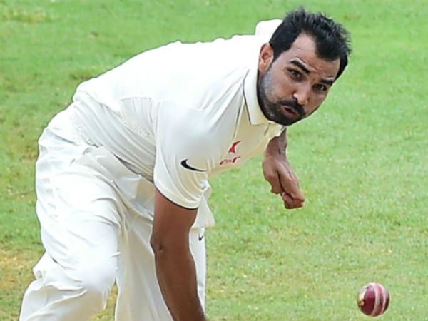 షమి ఆగి వేగం తగ్గిస్తున్నాడని అనిపిస్తోంది