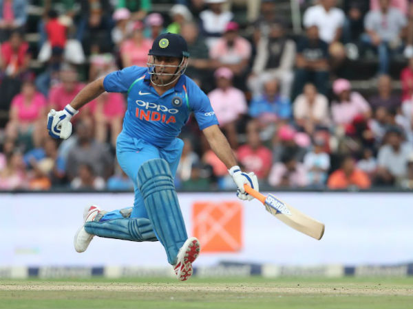 కోహ్లీ హాఫ్, ధావన్ ఫుల్ పనికి రాలేదు: