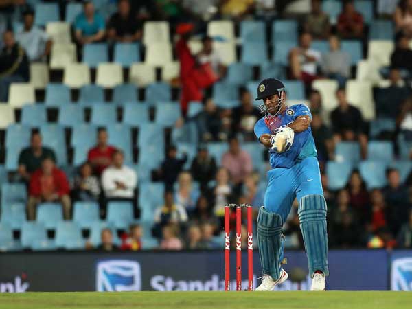  ఇటీవలి కాలంలో ఫామ్‌లో లేని ధోని