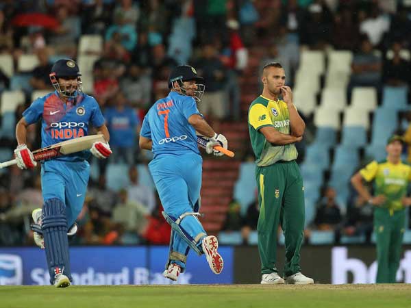  ఐదో వికెట్‌కు 98 పరుగులు భాగస్వామ్యం