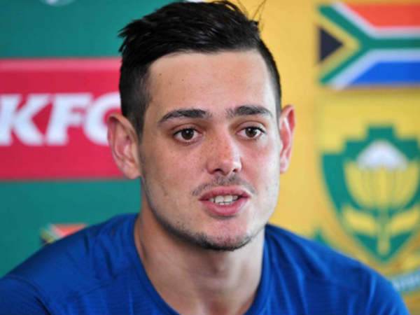  రెండో వన్డేలో డికాక్ మణికట్టుకు గాయం