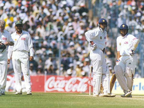  టీవీ రీప్లేలో సచిన్ ఔట్