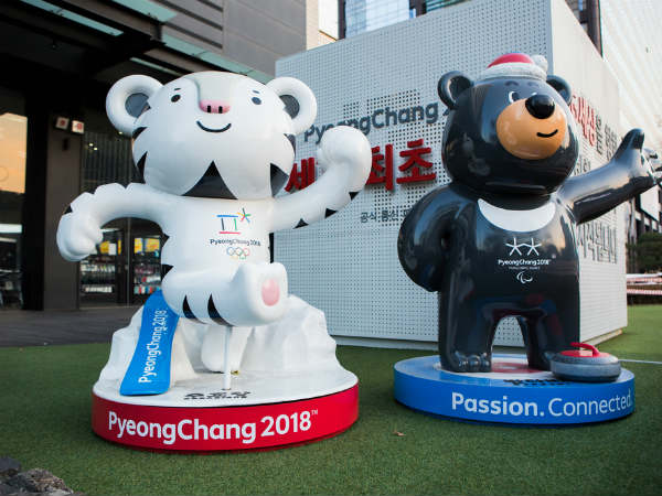 మస్కట్లుగా మంచు పులి, ఏషియాటిక్ నల్ల ఎలుగుబంటి