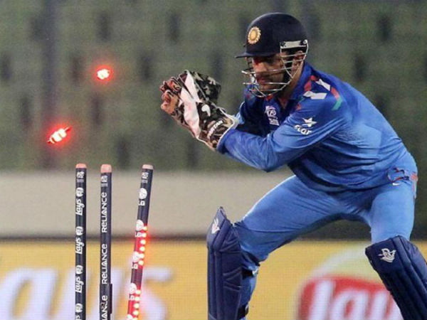 ముస్తాఫిజుర్‌ వచ్చే లోపే ధోనీ: