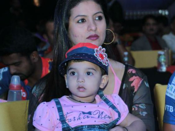 వెంటనే అరెస్ట్‌ చేయాలని: