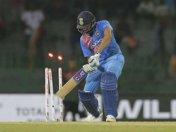 రోహిత్ శర్మ నిలబడితేనే!