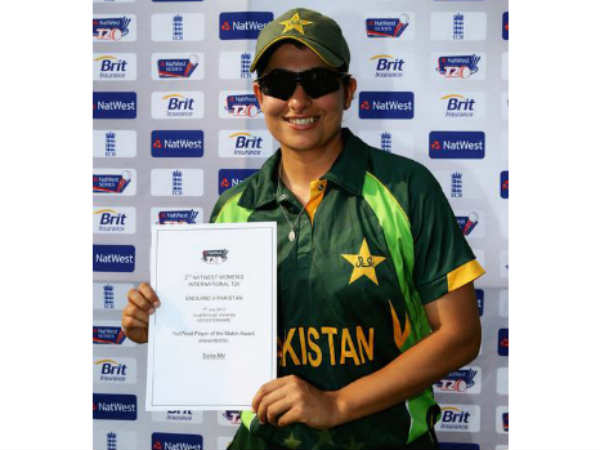 సెలబ్రిటీలను, స్పాన్సర్లను కోరుకునే..: