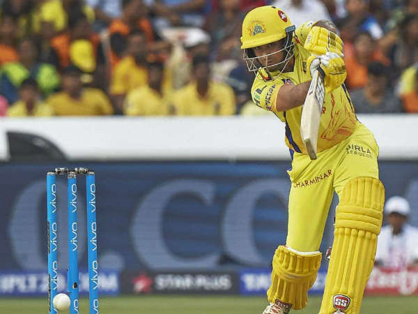 రాయుడుని రనౌట్ చేసిన ఉమేశ్ యాదవ్