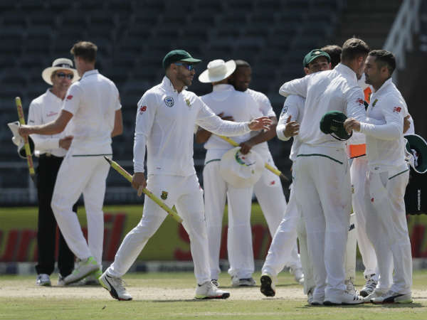  ఆసీస్‌పై ఫిలాండర్ అరుదైన రికార్డు