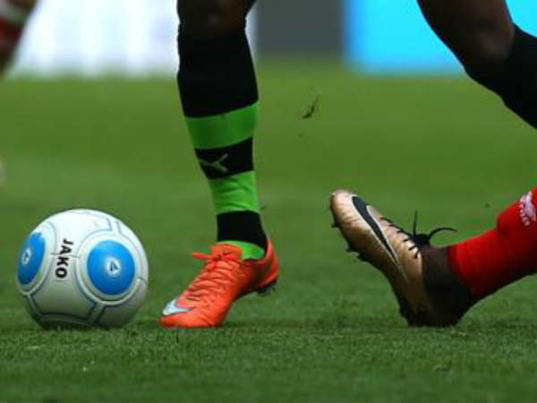  తొలిదశలో 43 మంది విద్యార్థులకు ఫుట్‌బాల్‌పై శిక్షణ: