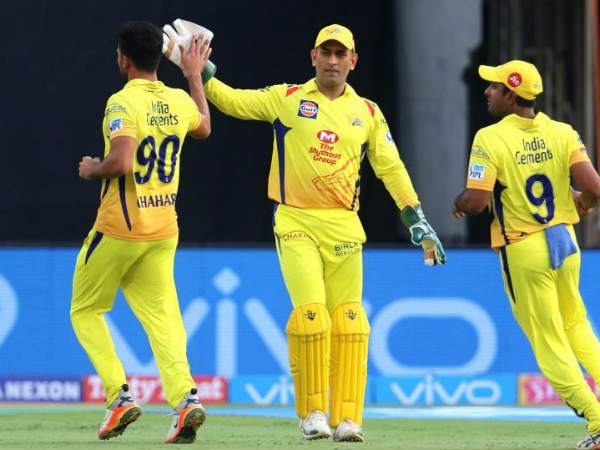 దీపక్‌ చాహర్‌ అద్భుతమైన బౌలింగ్‌తో (3/15):