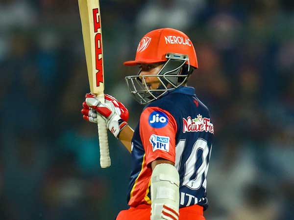  తొలి హాఫ్ సెంచరీని నమోదు చేసిన పృథ్వీ షా 