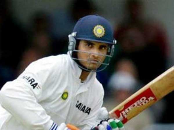 గంగూలీ బ్యాట్‌కు సచిన్ టేపు