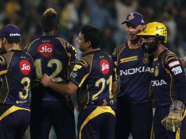 ఐదు బంతులు మిగిలి ఉండగానే: 