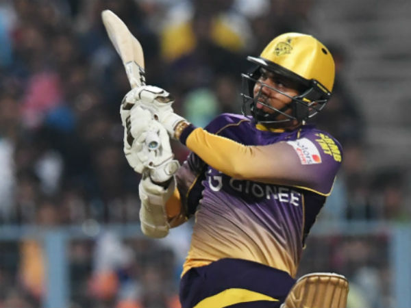  బౌండరీల మోత మోగించి: