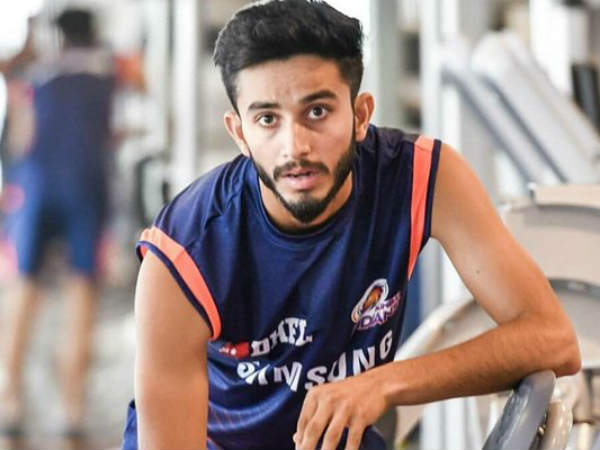 వేలంలో కొనుక్కుంటారని అనుకోలేదు: