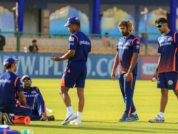 బౌలర్లు చెత్తప్రదర్శన చేయడం వల్లనే ముంబై ఓటమి