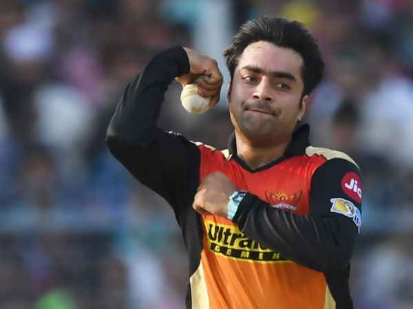 రషీద్‌ ఏకంగా 16 డాట్‌ బాల్స్‌: