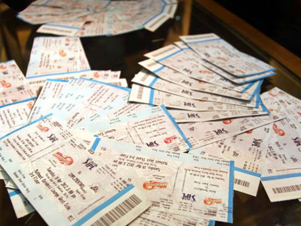 టిక్కెట్లు హాట్‌ కేకుల్లా 