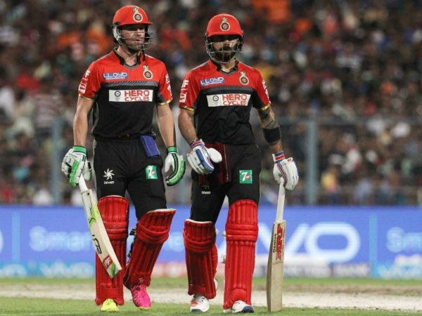 కోహ్లీపై డివిలియర్స్ ప్రశంసల వర్షం