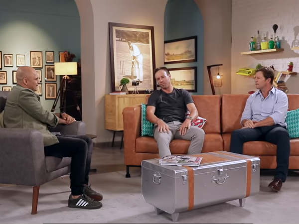 10 మ్యాచ్‌లాడి 358 పరుగులు 