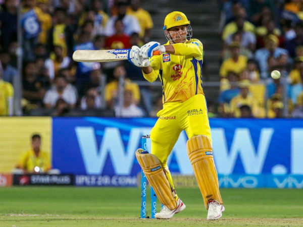 ధోని అద్భుతమైన బ్యాటింగ్‌ 