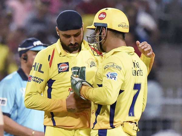  తొలుత బ్యాటింగ్‌కు దిగి తప్పు చేశారా?