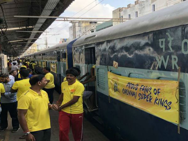 'విజిల్పోడు ఎక్స్ప్రెస్' పేరిట రైలు 'విజిల్పోడు ఎక్స్ప్రెస్' పేరిట రైలు