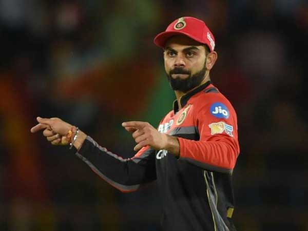 విరాట్‌ కోహ్లి... 3.2 లక్షలు