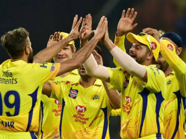 సామీప్యత ఉన్న వాళ్లందరినీ సామీప్యత ఉన్న వాళ్లందరినీ