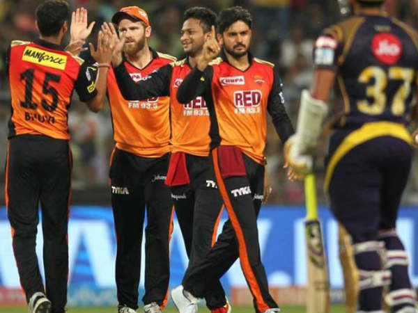 బౌలింగ్‌తో నెట్టుకొచ్చిన సన్‌రైజర్స్ బ్యాటింగ్‌లోనూ: