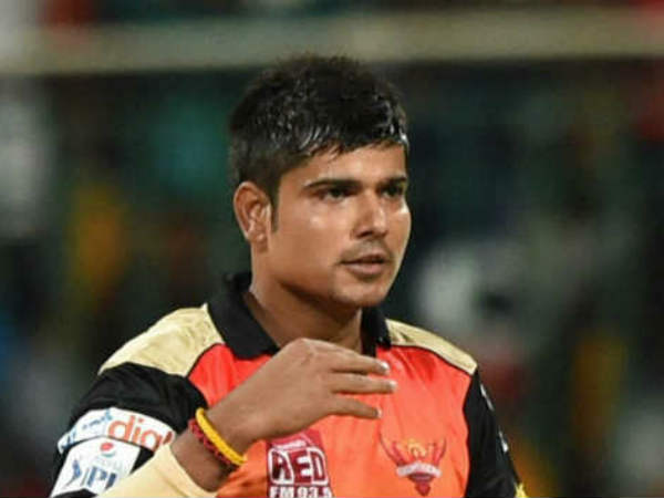 ఐదు మ్యాచ్‌లాడి ఒక్క వికెట్ కూడా తీయలేదు