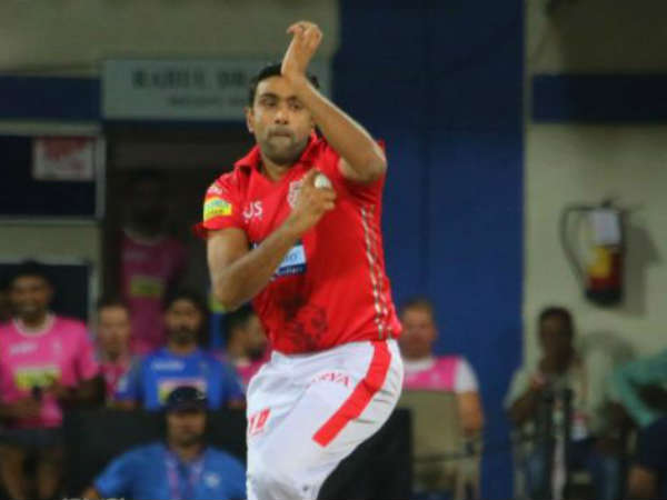 ప్రీతి జింతా, వీరేంద్ర సెహ్వాగ్ తెగ సంబరపడి: