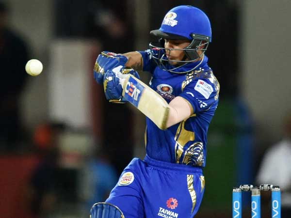 మానసికంగా ధైర్యంగా ఉండాలని ధోని సూచించాడు